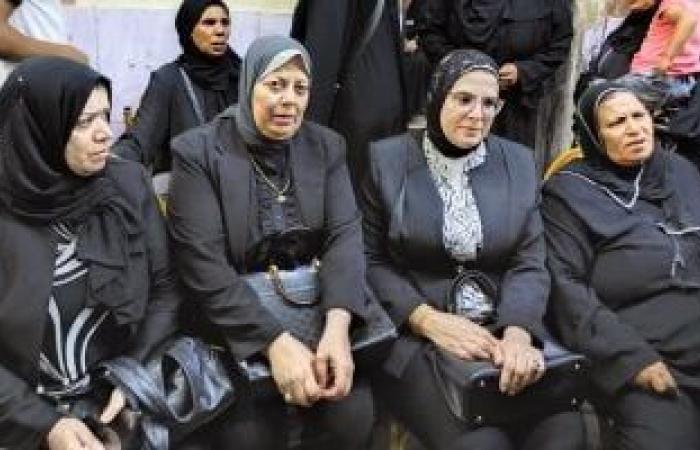 تقارير مصرية : المجلس القومى للمرأة يقدم العزاء لوالدة المتوفين فى حادث قطارى الزقازيق