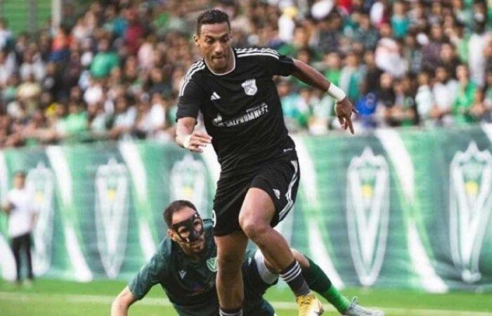 أحمد ياسر: الأهلي سيتوج بالسوبر الافريقي على حساب الزمالك