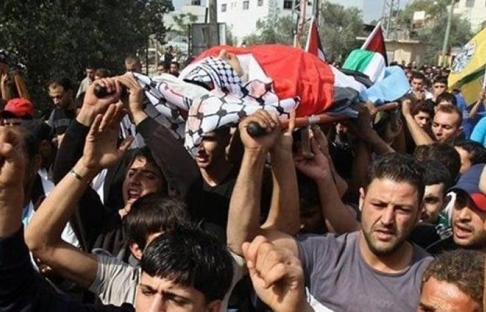 استشهاد 10 فلسطينيين إثر قصف الاحتلال الإسرائيلي لمنزل في مخيم النصيرات وسط قطاع غزة